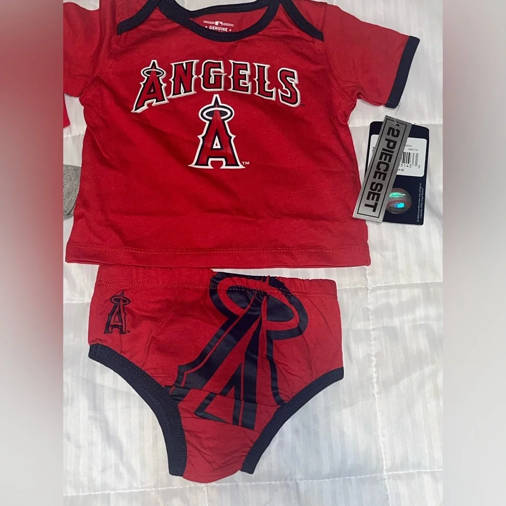 Infant Girls MLB Los Angeles Angels Bundle Bodysuit Sets Size 3/6 6/9 NEW - Picture 2 of 7